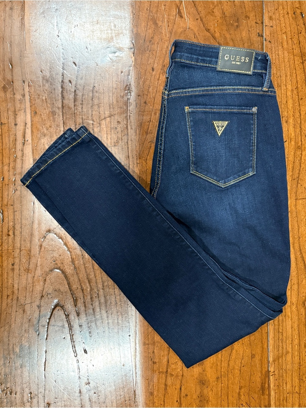 GUESS Sexy Curve Skinny Mid-Rise Jeans – Dark Wash – Women's Size 28 EUC
